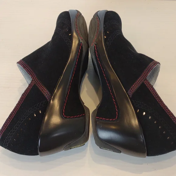 J-41 Black and Red Mules - Picture 11 of 16